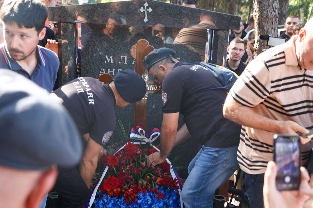 Sahrana Ratko Mladić (6).jpg