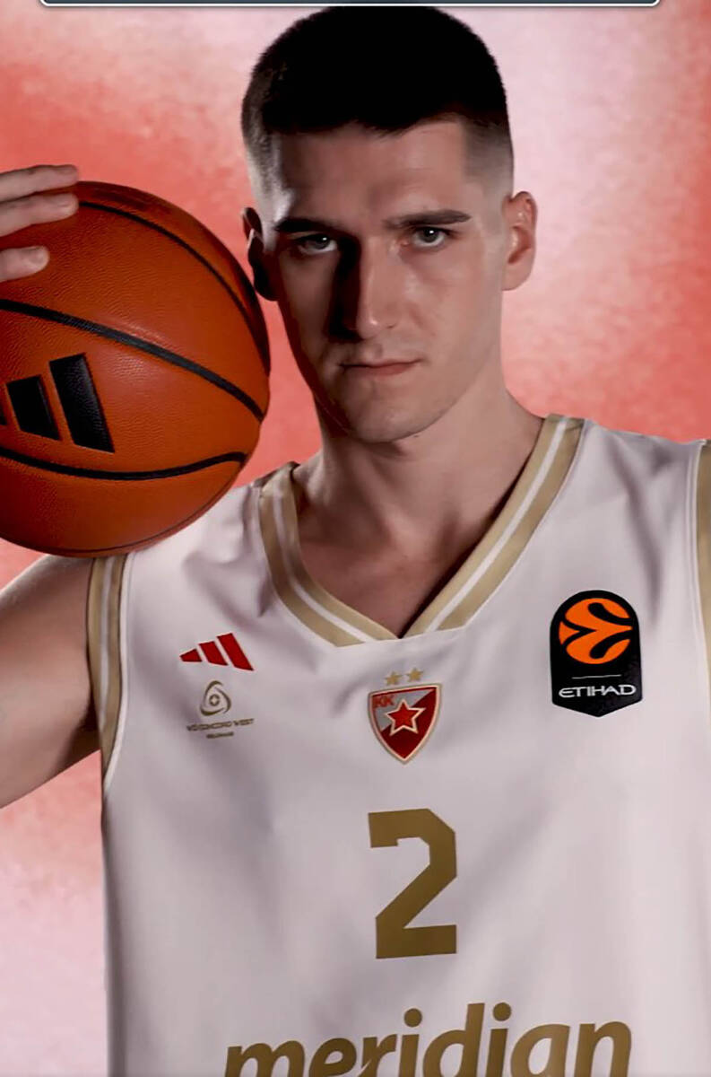 Gostujući dres KK Crvena zvezda  (7).jpg