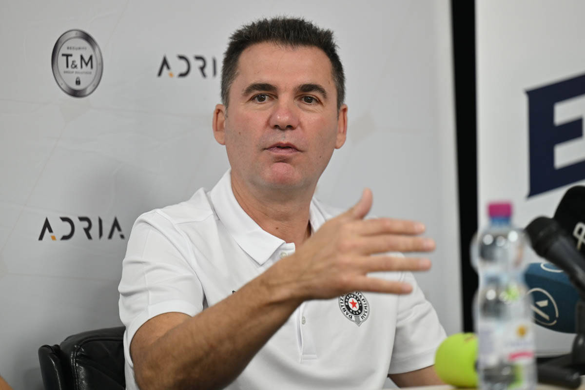 Partizan rukomet konferencija (6).jpg