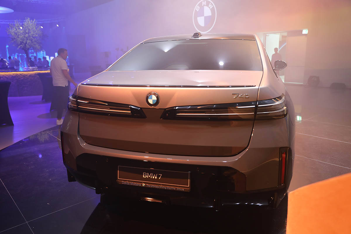 BMW X7 (5).jpg