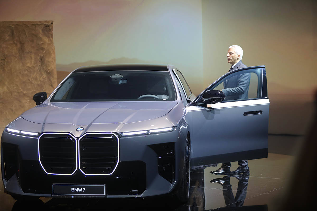 nova serija BMW X7 i BMW 5  (14).jpg