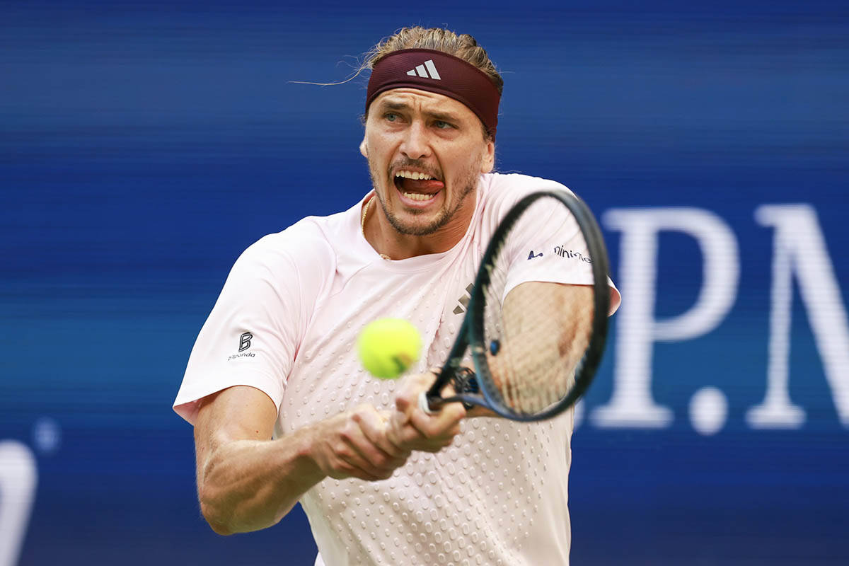 Zverev - Hačanov US open 8.jpg