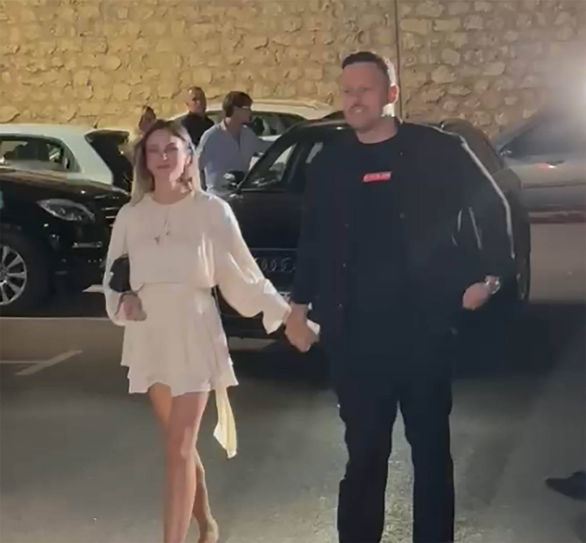 Igor Kojić sa trudnom devojkom Nikolinom 6.jpg
