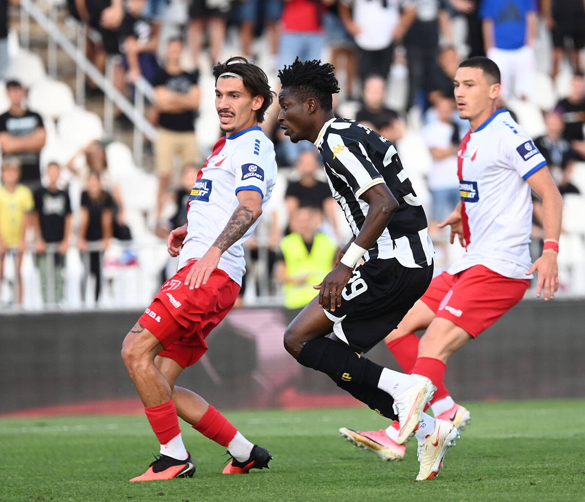 Partizan vs Vojvodina (13).jpg