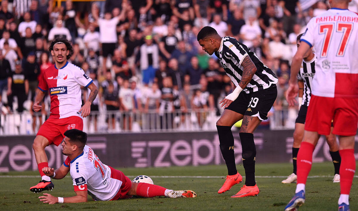 Vojvodina vs Partizan (4).jpg
