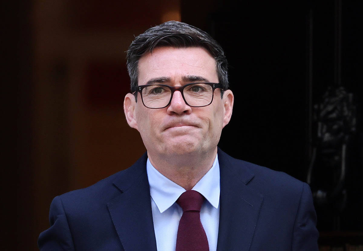 Endi Bernam, premijer Velike Britanije 1.jpg