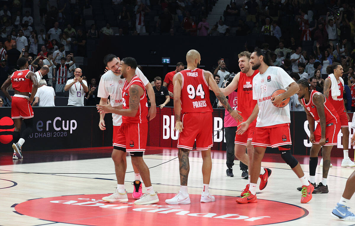 Olimpijakos - Fenerbahče (8).jpg