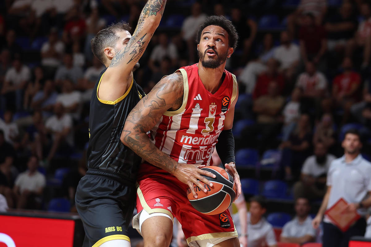 Crvena Zvezda - Aris (8).jpg