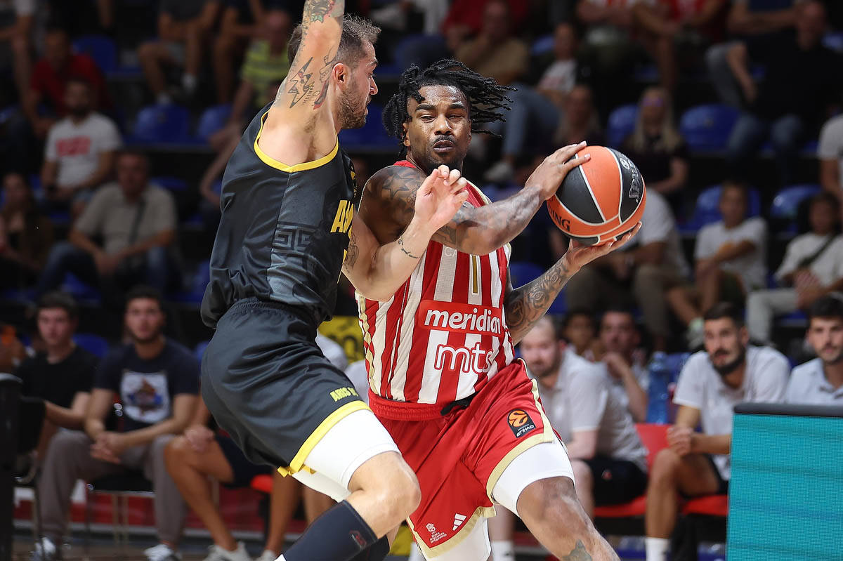 Crvena Zvezda - Aris (4).jpg