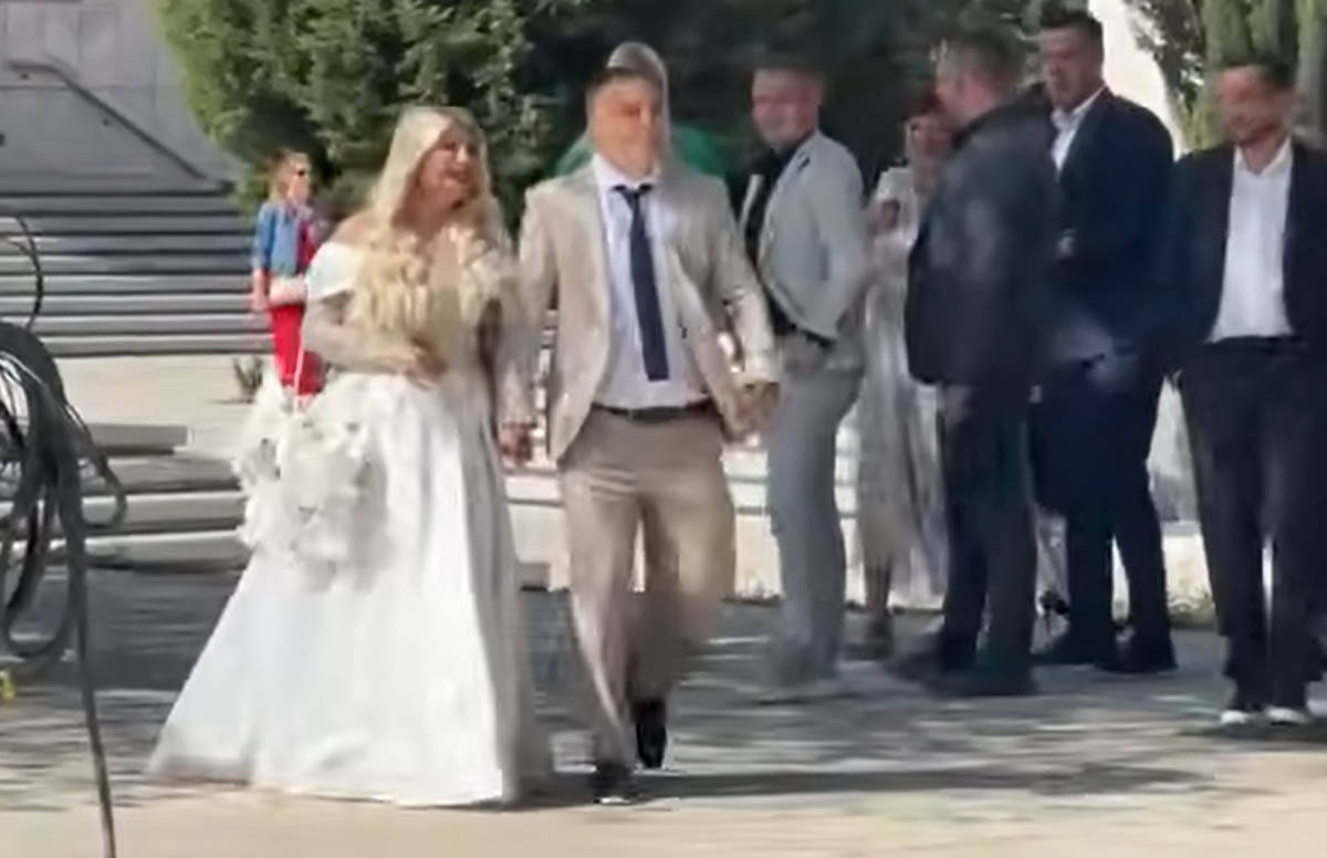 venčanje Dea Đurđević u Hramu Svetog Save 10.jpg