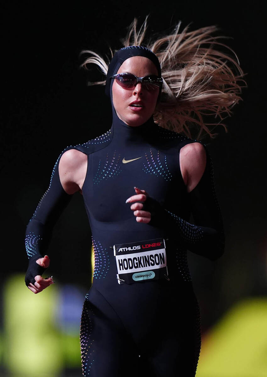 Keli Hoždkinson britanska atletičarka u posebnom Nike odelu