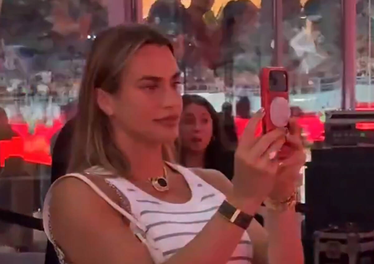 Arina Sabalenka gleda Milan