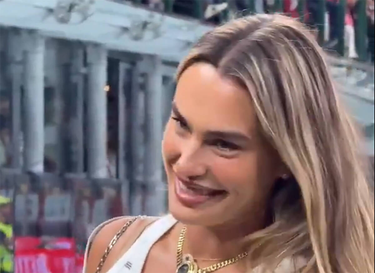 Arina Sabalenka gleda Milan