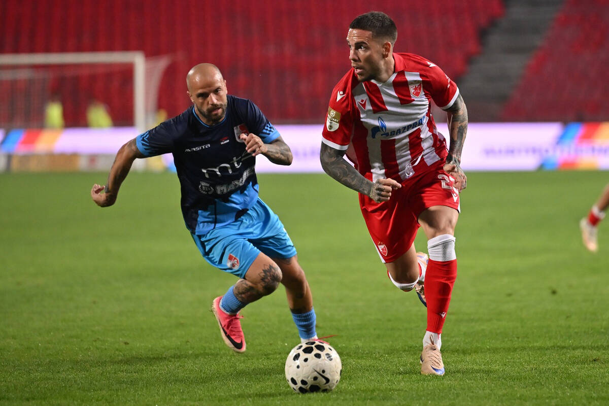 Crvena Zvezda - Radnički Niš (8).jpg