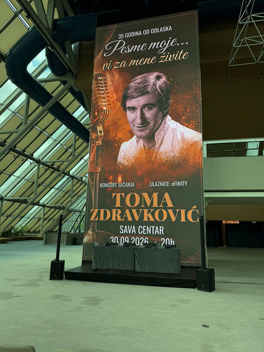 Udovica Tome Zdravkovića Gordana na promociji koncerta u njegovu čast (1).jpg