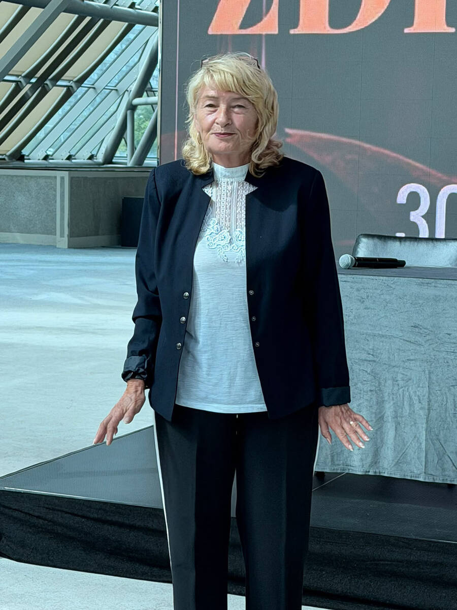 Udovica Tome Zdravkovića Gordana na promociji koncerta u njegovu čast (2).jpg