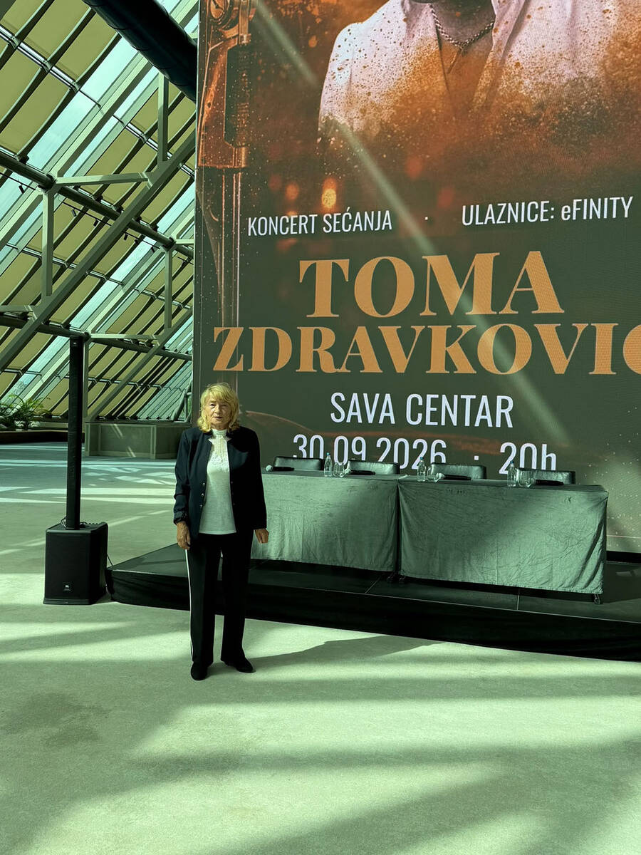 Udovica Tome Zdravkovića Gordana na promociji koncerta u njegovu čast (10).jpg