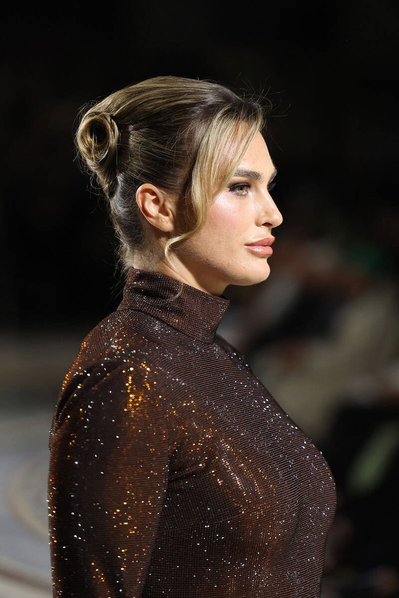 Arina Sabalenka na modnoj pisti (5).jpg