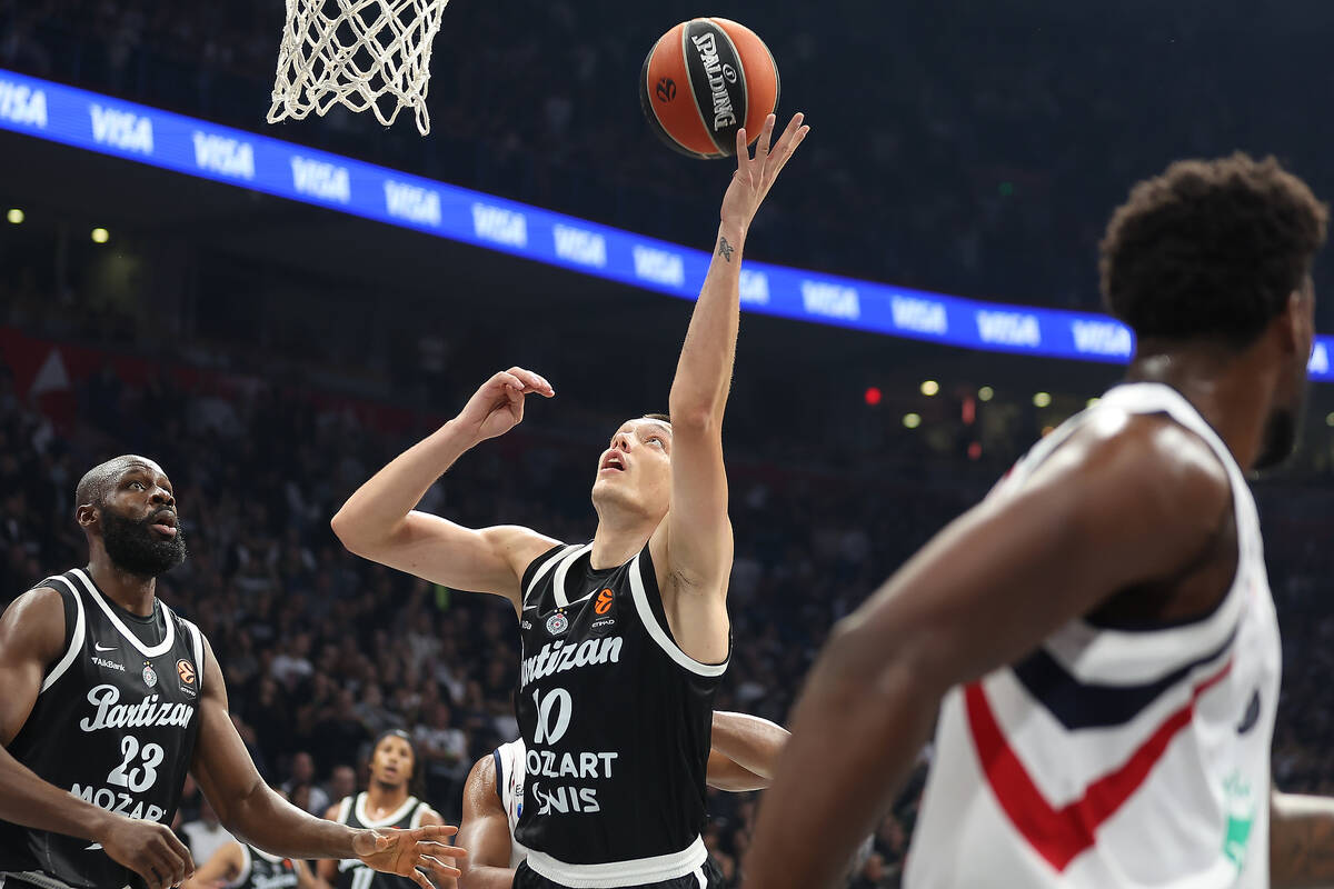 Partizan - Armani (6).JPG