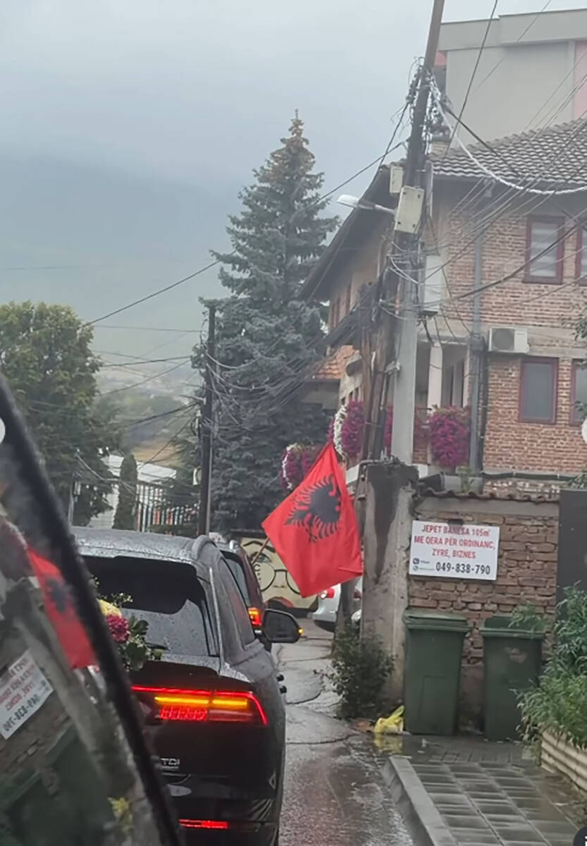 Dua Lipa na albanskoj svadbi (1).jpg