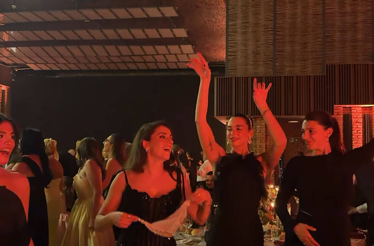Dua Lipa na albanskoj svadbi (8).jpg
