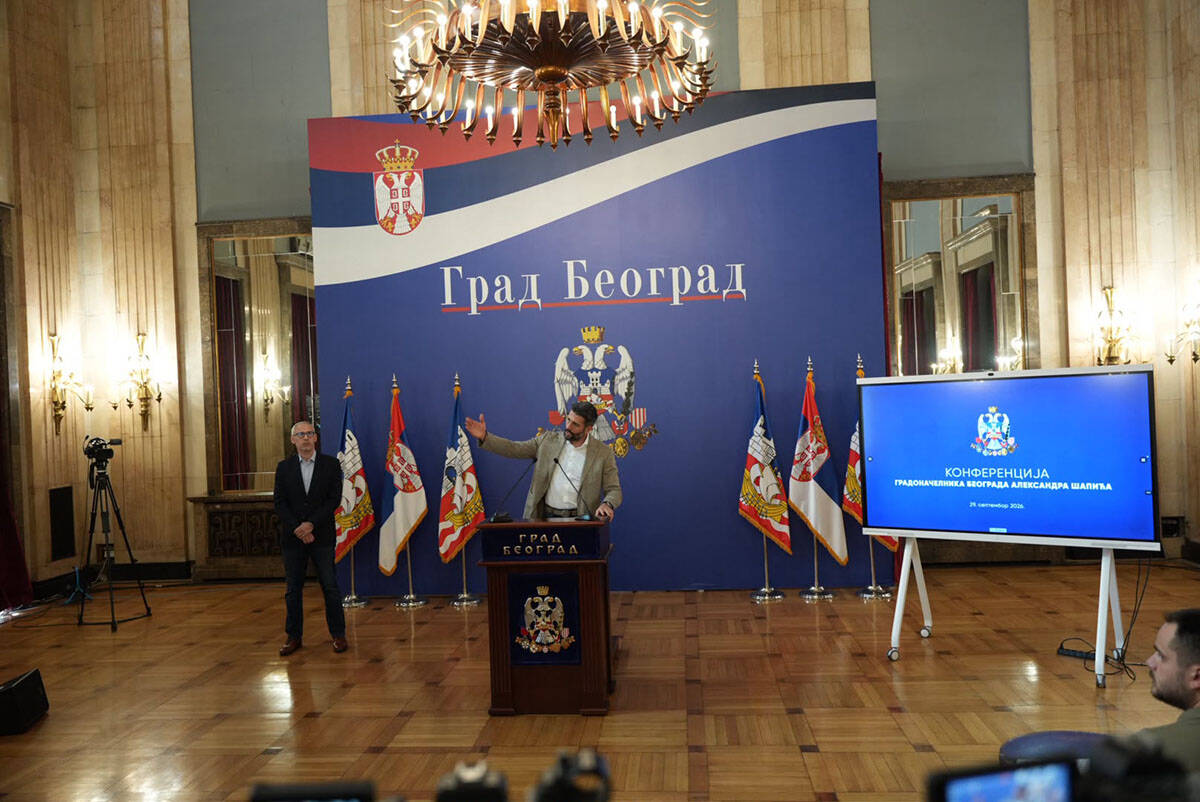 Obraćanje Šapića (1).jpg