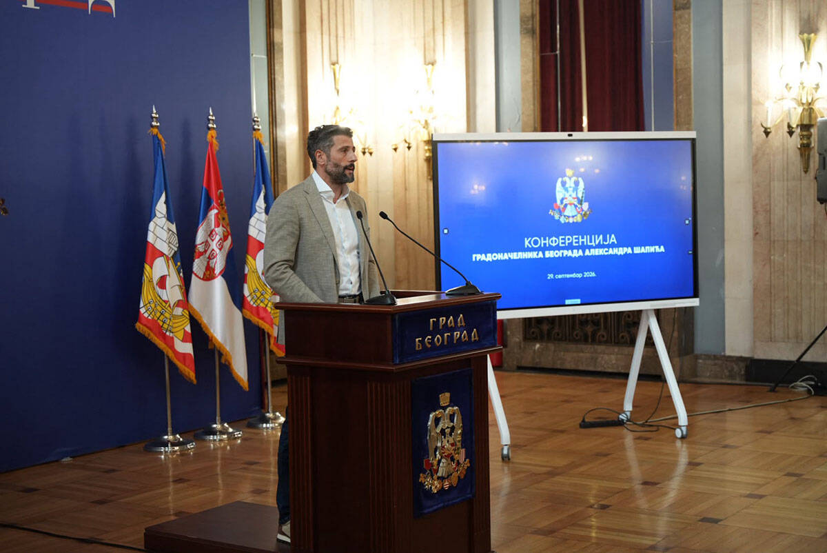 Obraćanje Šapića (1).jpg