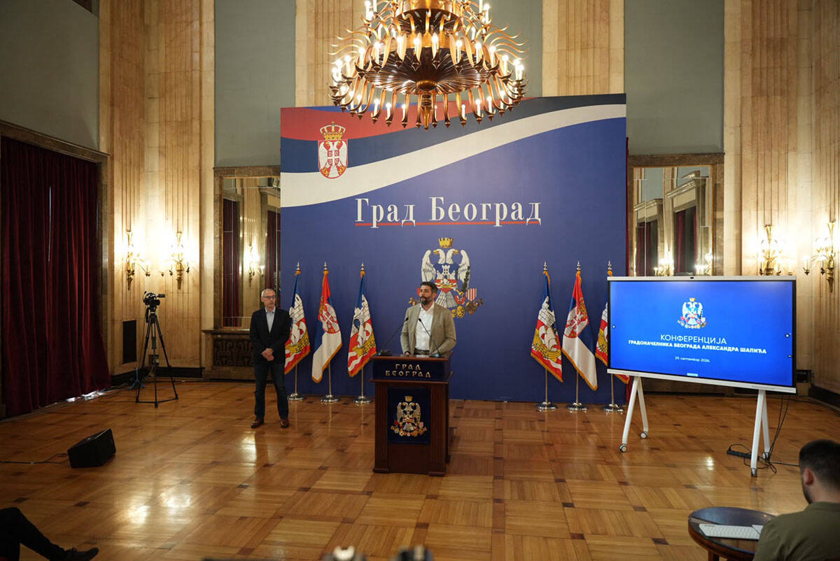 Obraćanje Šapića (1).jpg