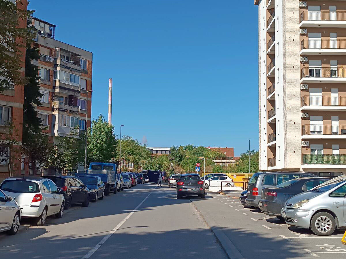 Mesto pucnjave u Kragujevcu u kojoj je ranjen muškarac (1).jpg