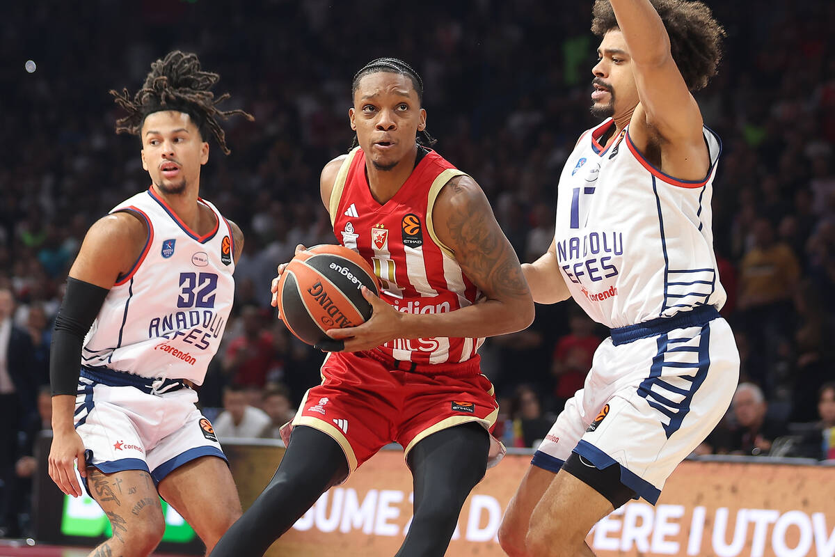 Zvezda - Efes 1.JPG