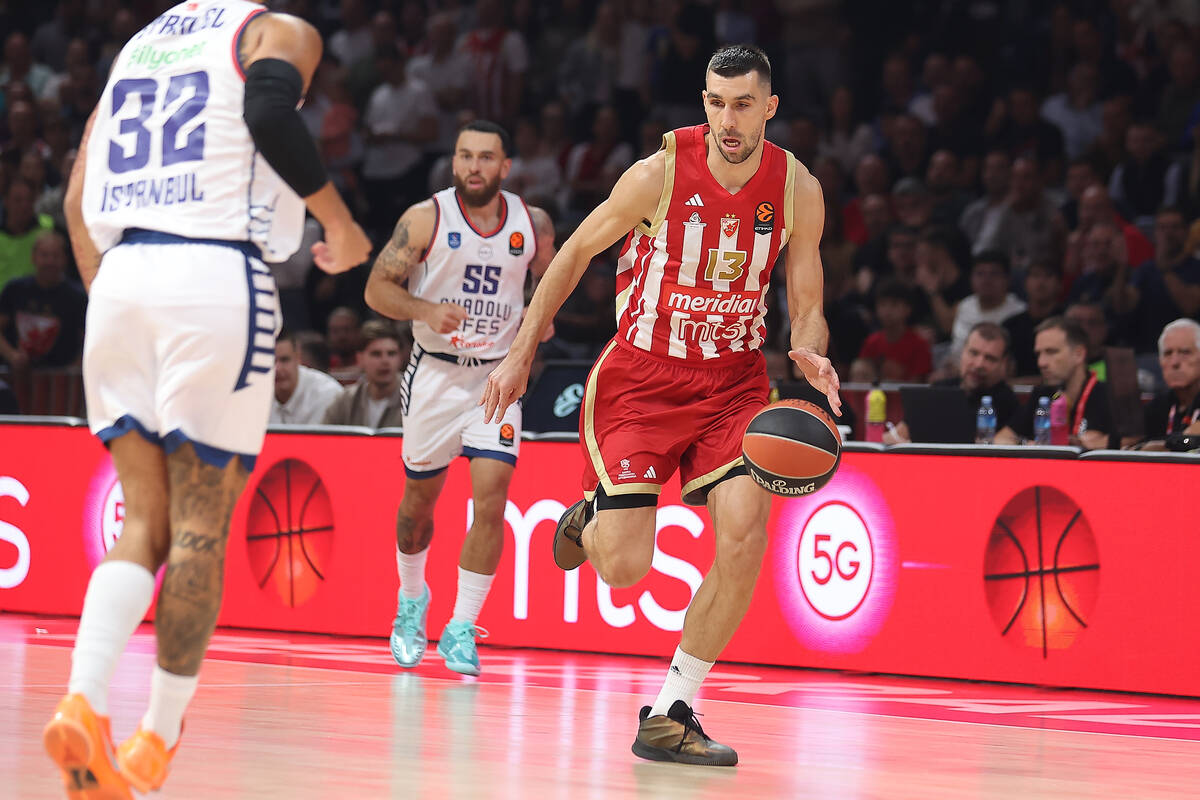 Zvezda - Efes 1.JPG