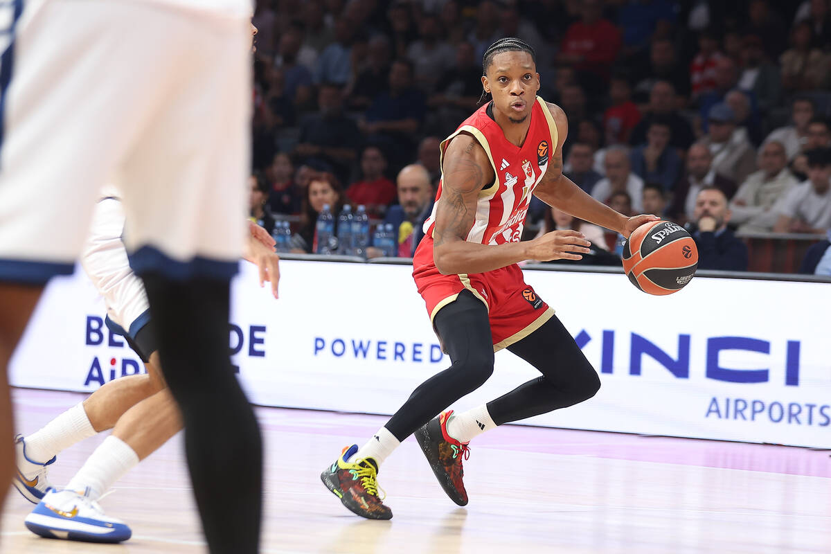 Zvezda - Efes 1.JPG