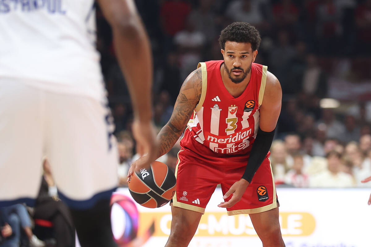 Zvezda - Efes 1.JPG
