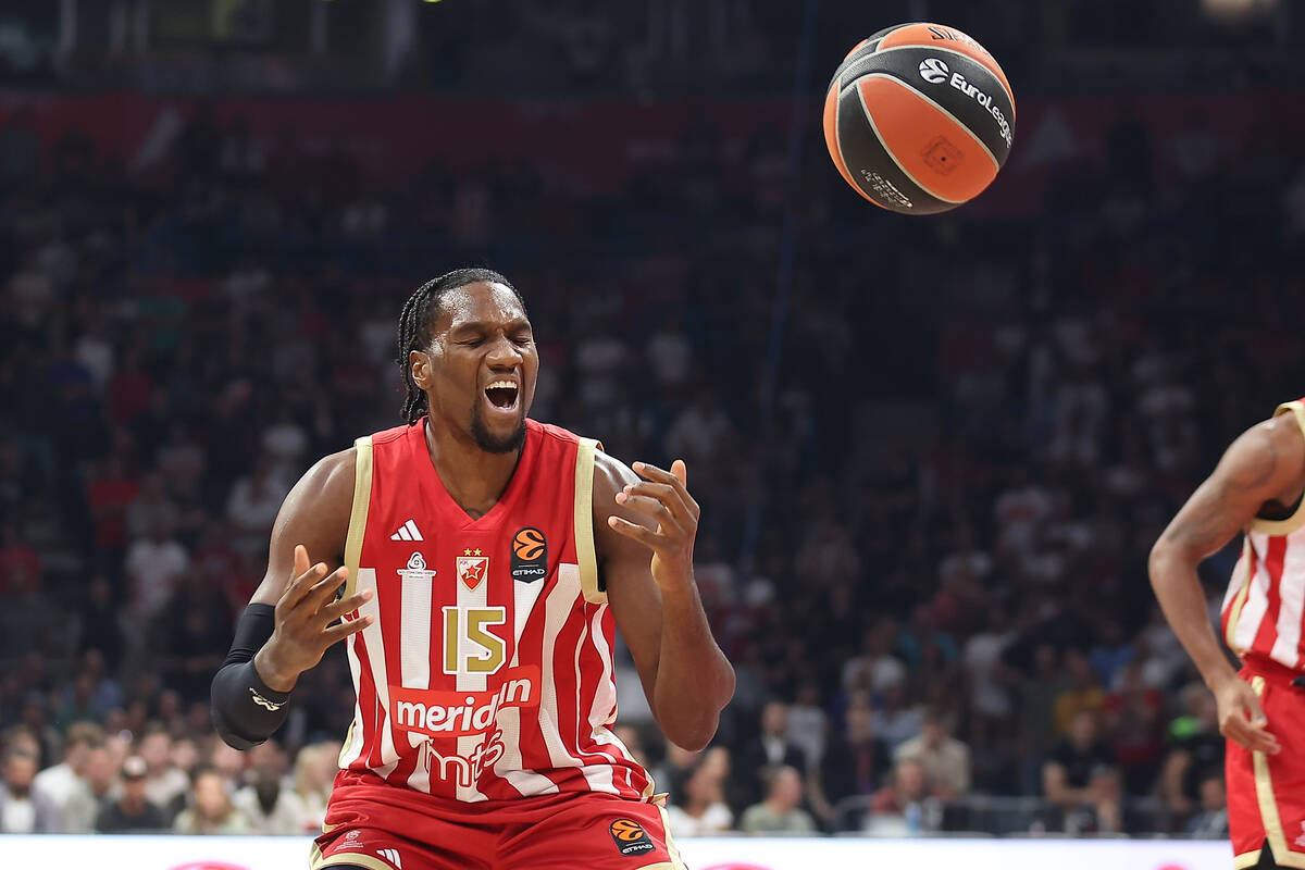 Zvezda - Efes 1.JPG