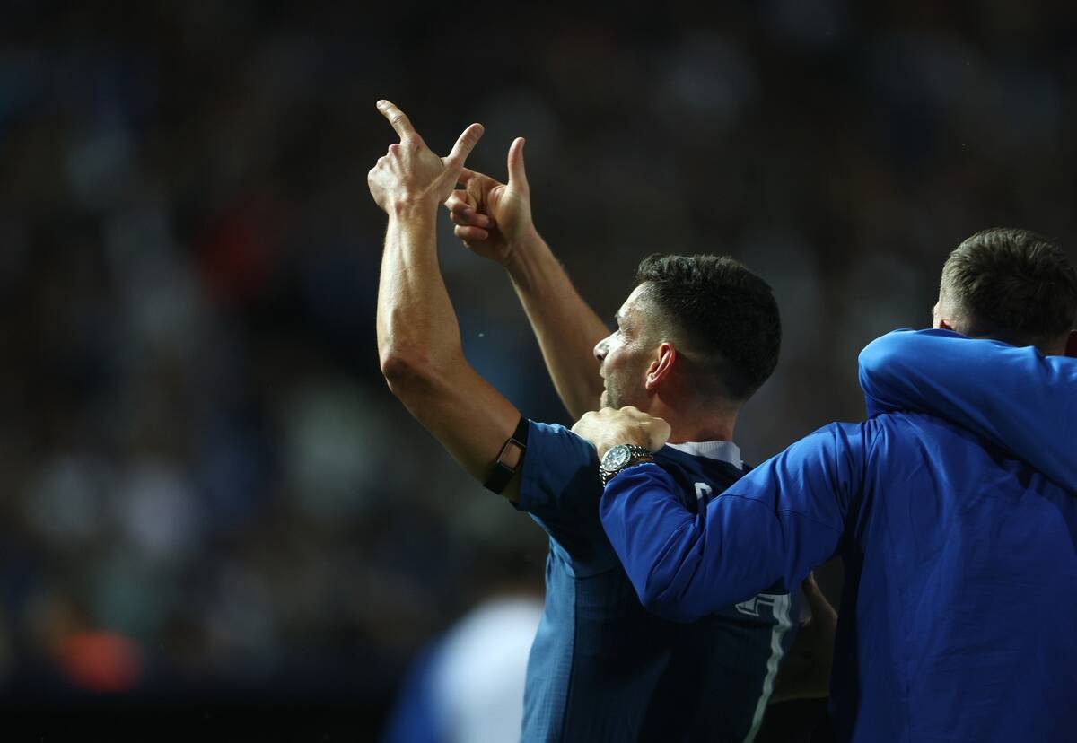 Jorgos Masuras slavi gol na Grčka Holandija