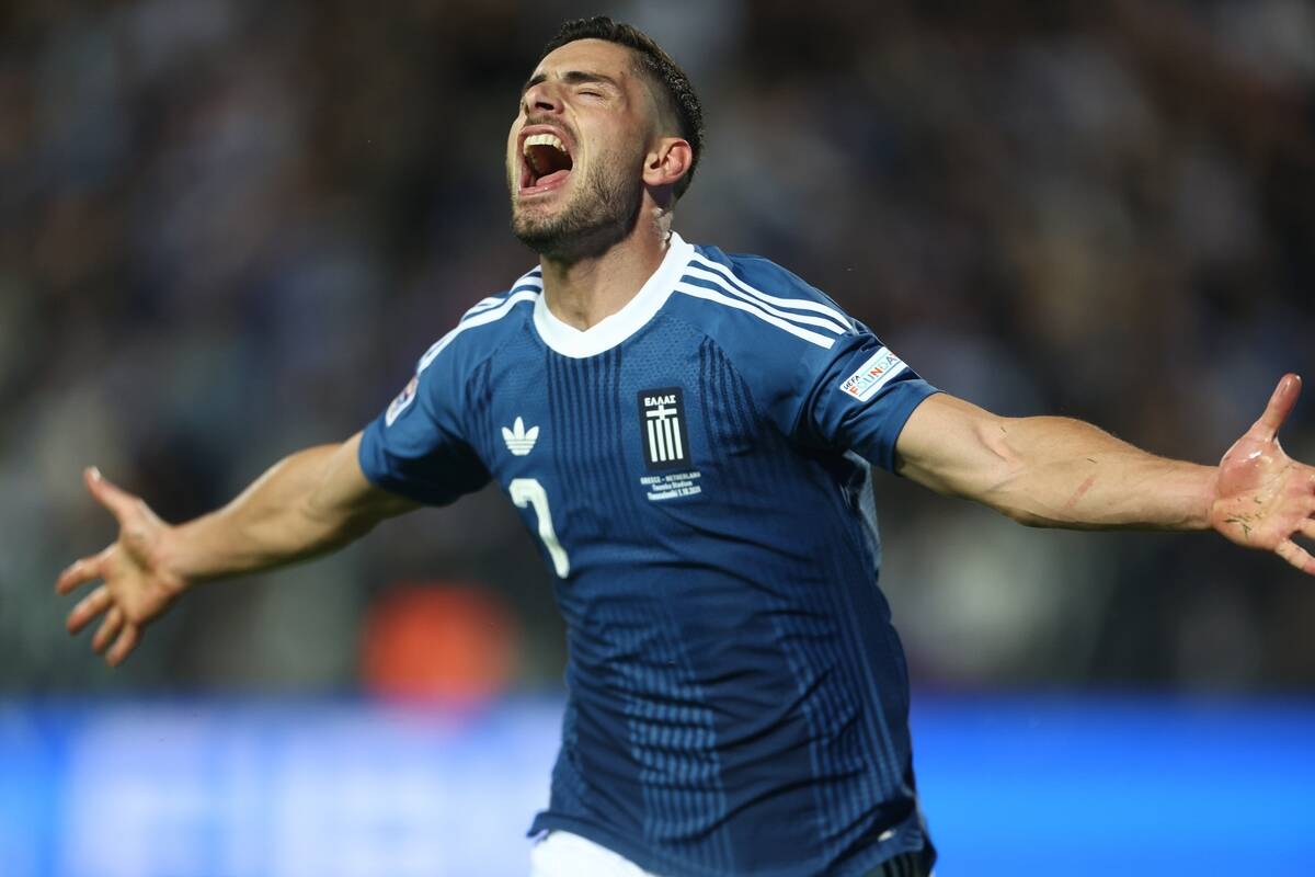 Jorgos Masuras slavi gol protiv Holandije na Tumbi u Solunu