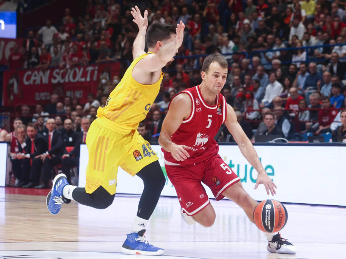 Kevin Pangos (1).jpg
