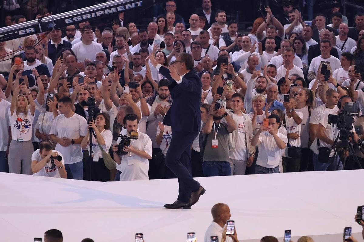 Skup liste Aleksandar Vučić Ujedinjena Srbija 1.jpg