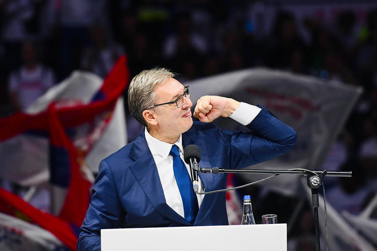 Aleksandar Vučić Ujedinjena Srbija 1.jpg