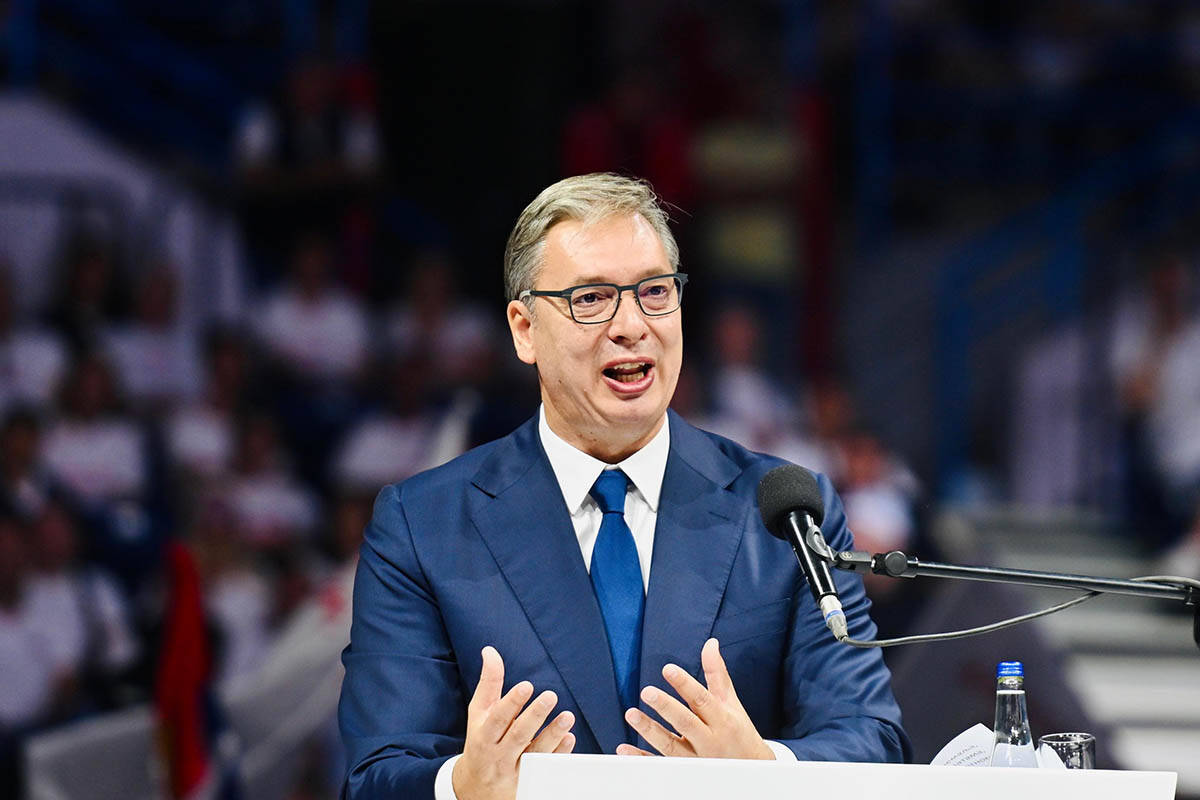 Aleksandar Vučić Ujedinjena Srbija 1.jpg