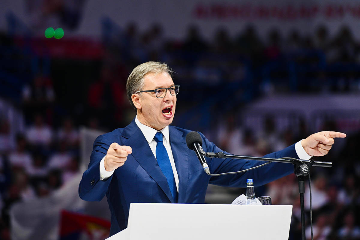 Aleksandar Vučić Ujedinjena Srbija 1.jpg