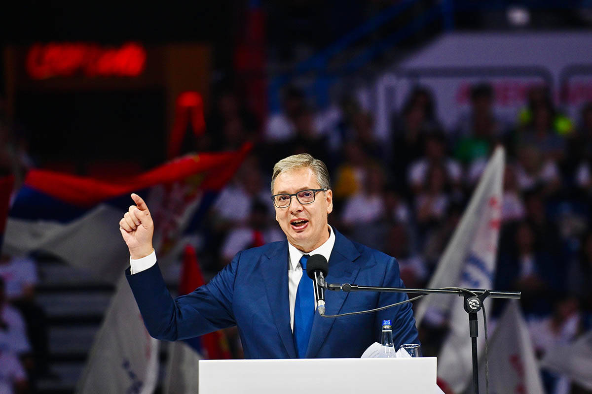 Aleksandar Vučić Ujedinjena Srbija 1.jpg