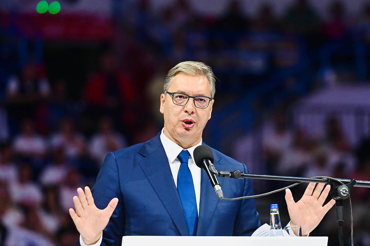 Aleksandar Vučić Ujedinjena Srbija 1.jpg