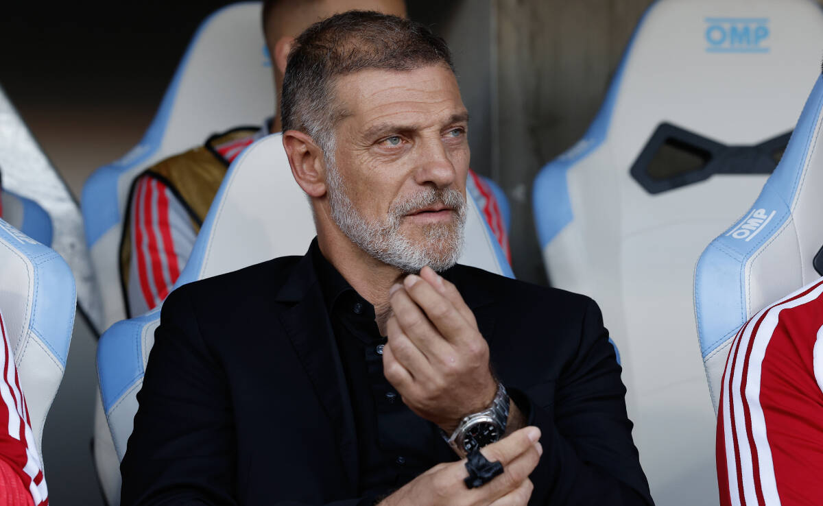 Slaven Bilić namešta sat na utakmici Hrvatska Engleska