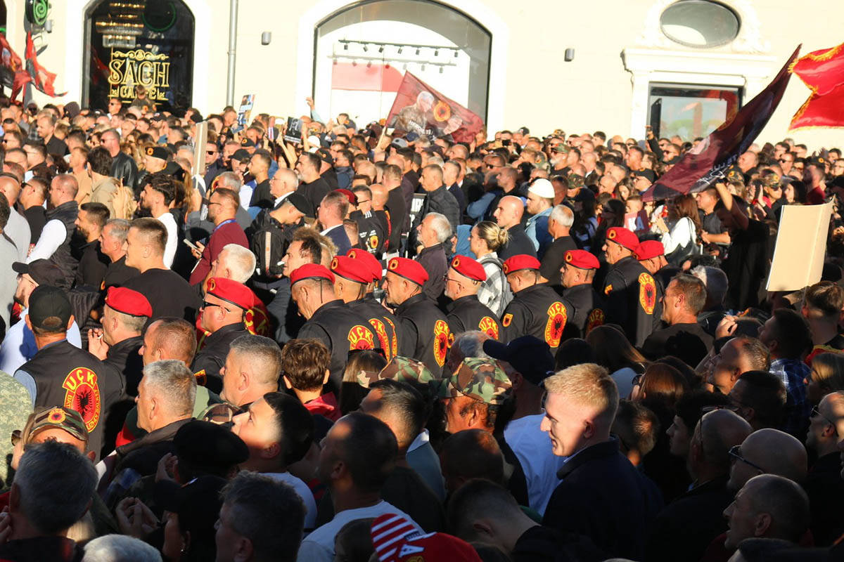 Protest veterana OVK u Prištini 1.jpg