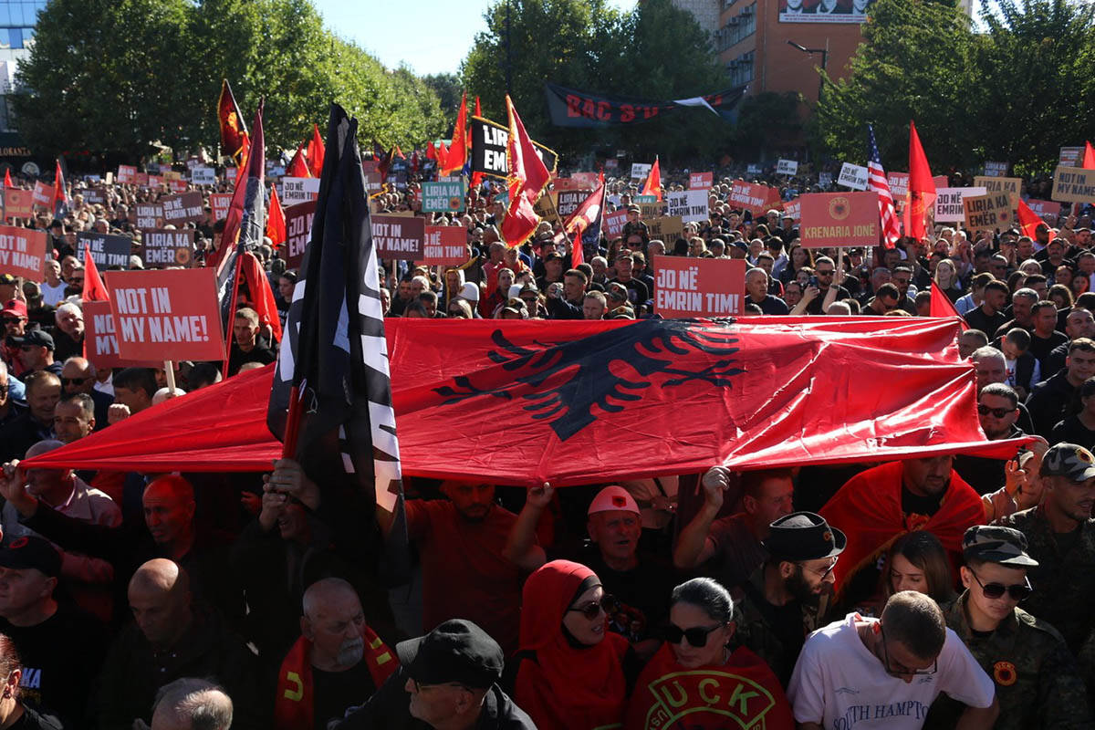 Protest veterana OVK u Prištini 1.jpg