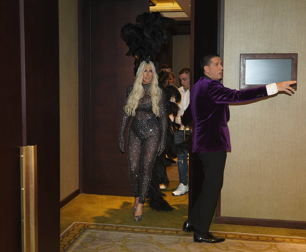 Zoran Birtašević Jelena Karleuša (1).jpg