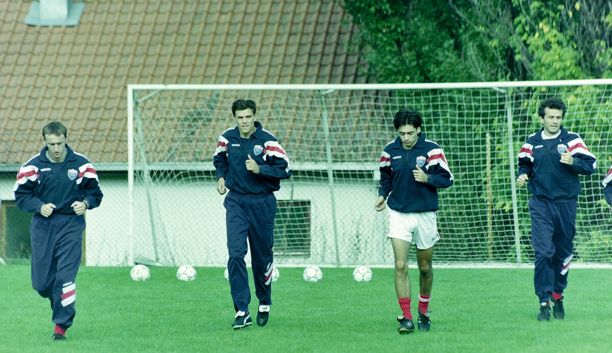 Bivši fudbaler Dragan Ćirić na treningu reprezentacije Jugoslavije.