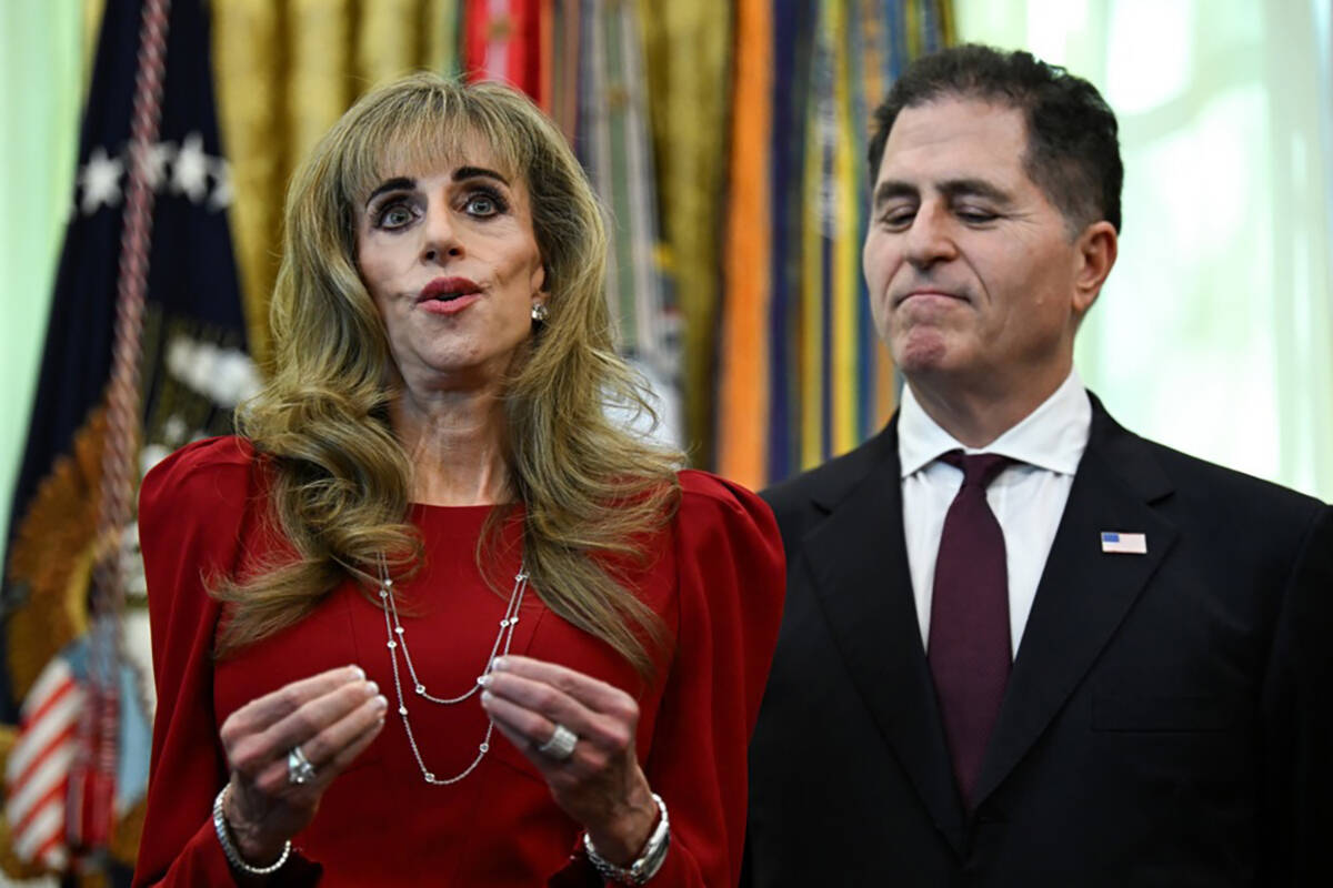 Suzan Del, Donald Tramp (1).jpg