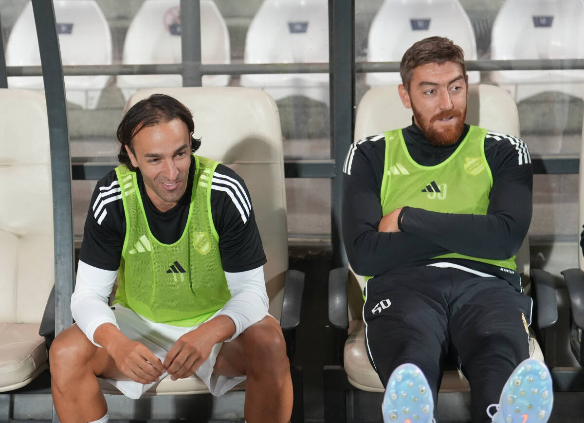 Lazar Marković i Milan Pavkov na klupi Čukaričkog